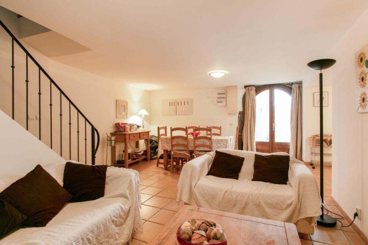 Villa Charming And Quaint 2-Bed House In Marseillan Esterno foto