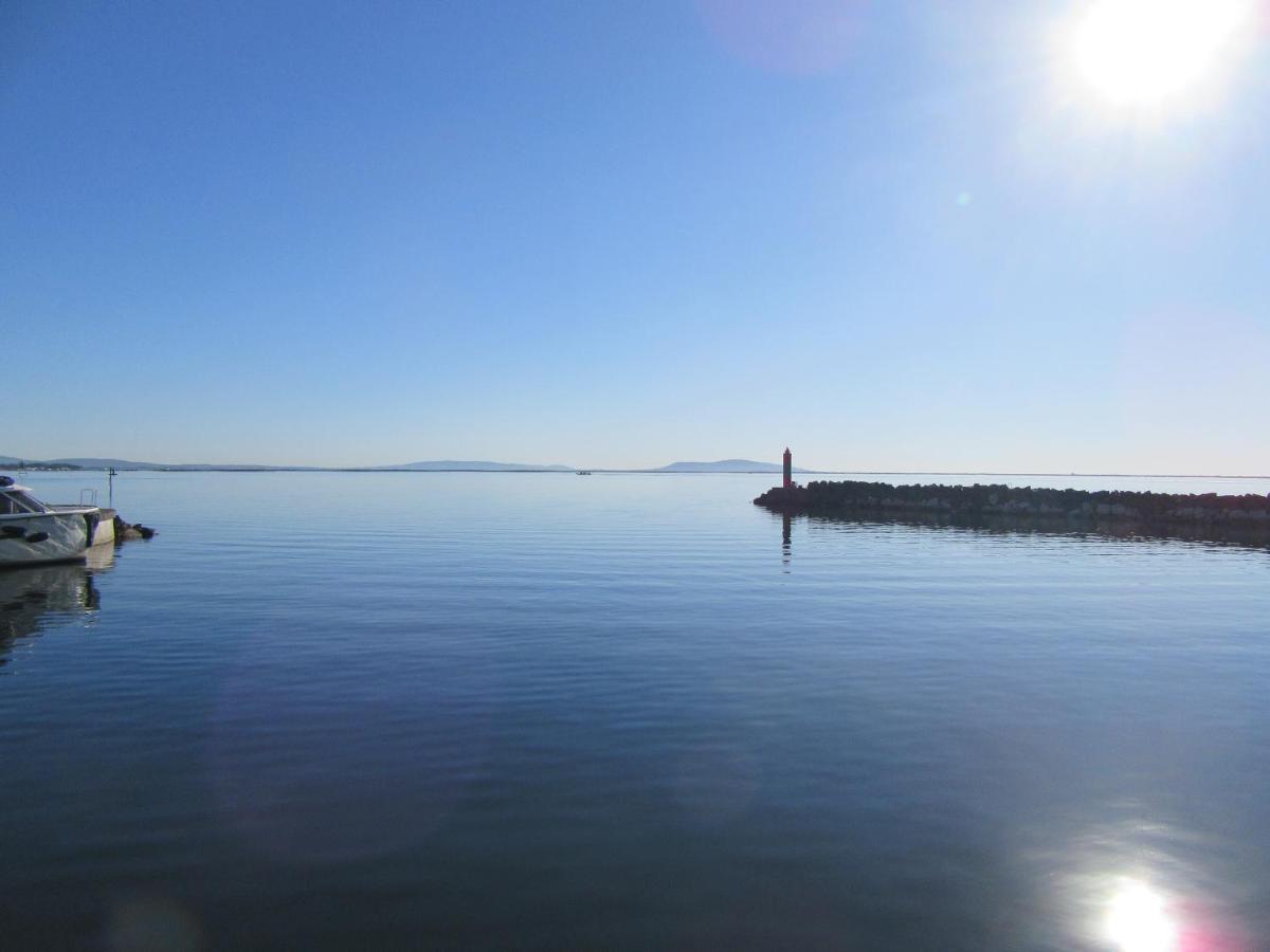 Villa Charming And Quaint 2-Bed House In Marseillan Esterno foto