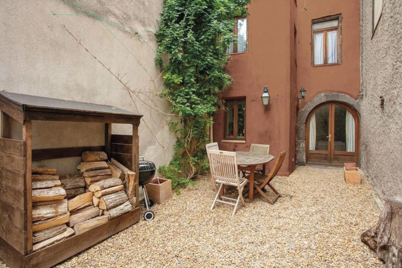 Villa Charming And Quaint 2-Bed House In Marseillan Esterno foto